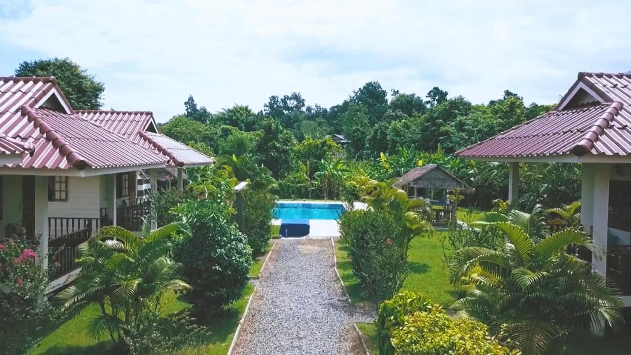 Smile Resort แม่ริม ภายนอก รูปภาพ